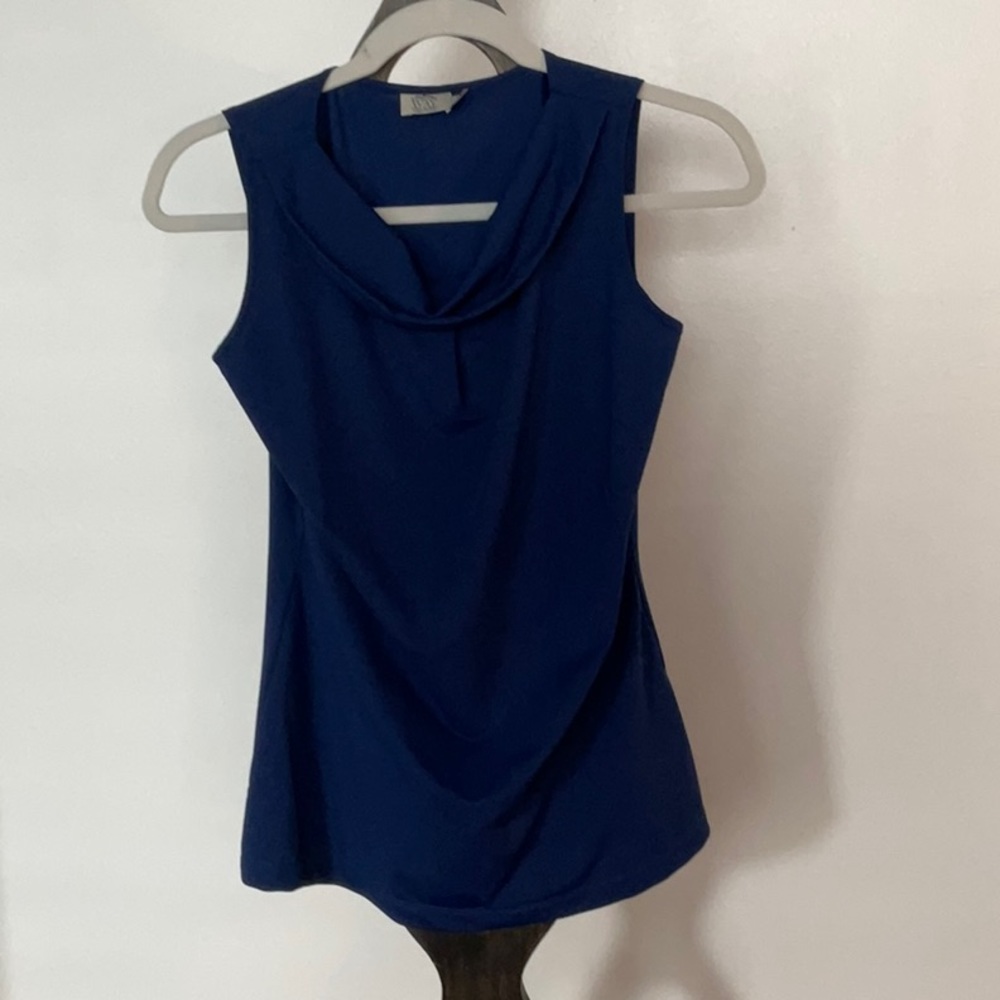Katherine Way navy top